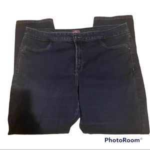 NYDJ Not Your Daughter’s Jeans dark wash legging jeans